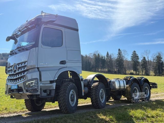 LKW-Fahrgestell MERCEDES-BENZ Arocs 5 4-Achser KI 41xx 8x8/4 permanent OM473