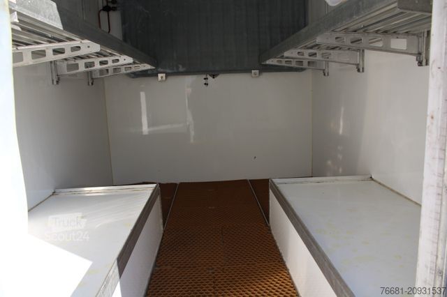 Kühltransporter RENAULT TRAFIC 1.6 DCI Eiswagen Carrier VANTA