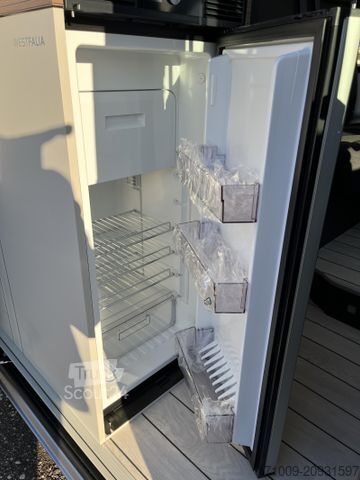 Kastenwagen Wohnmobil / Campervan WESTFALIA Columbus 600 E 180 PS 8G  Skyview ACC Solar