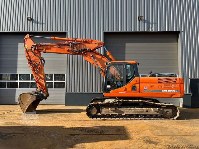 Koparka gąsienicowa Doosan DX255LC-3