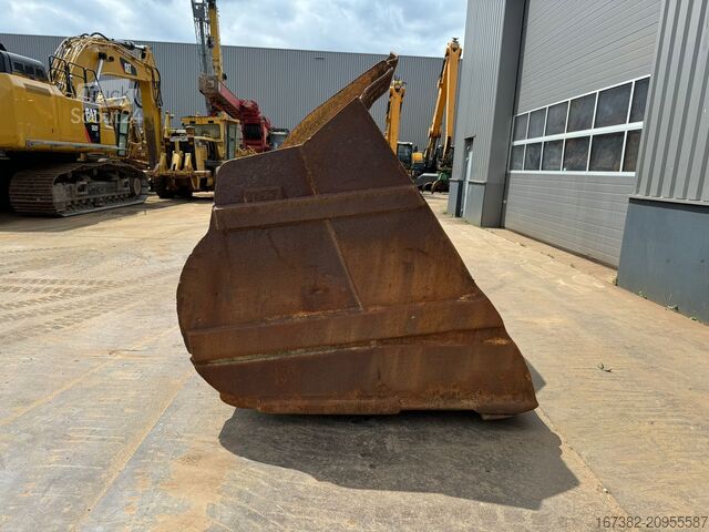 Standarta kauss Caterpillar Bucket 988H