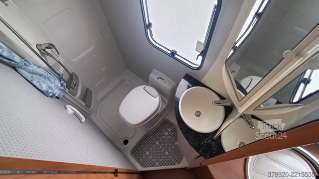 Полуинтегрированный автодом CHAUSSON Flash 08 sehr gepflegt