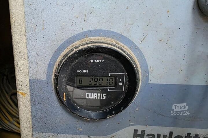 Podnośnik nożycowy Haulotte H12SX Diesel, 4x4 Drive, 12m Working Height, 700kg