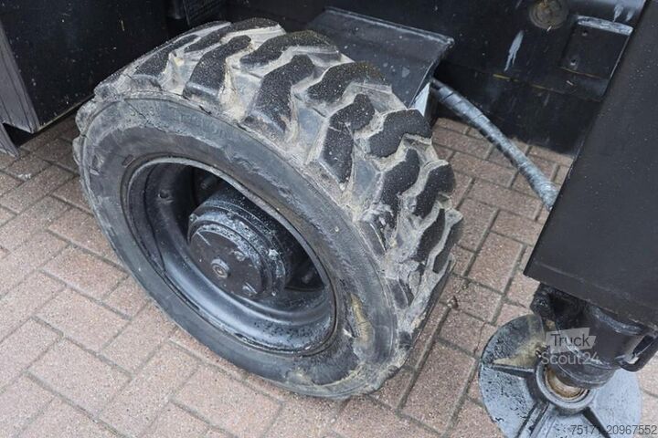 Podnośnik nożycowy Haulotte H12SX Diesel, 4x4 Drive, 12m Working Height, 700kg