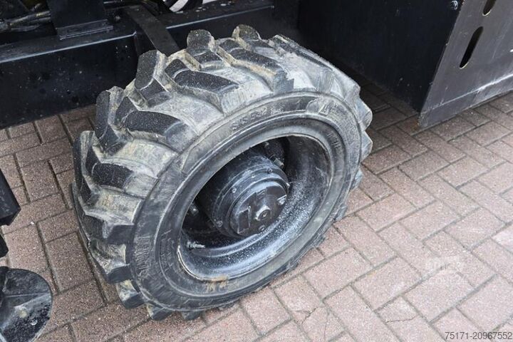 Podnośnik nożycowy Haulotte H12SX Diesel, 4x4 Drive, 12m Working Height, 700kg