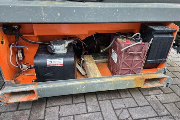 Podnośnik nożycowy Holland Lift Ecostar HL-11816 As-Is, For Parts, Electric, 14m W