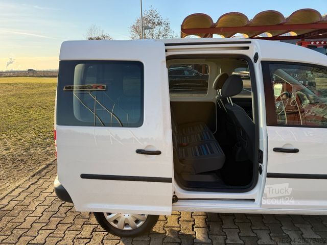 Minibus VOLKSWAGEN Caddy 1.6 TDI Tempomat AHK Climatic 5 Sitzer1