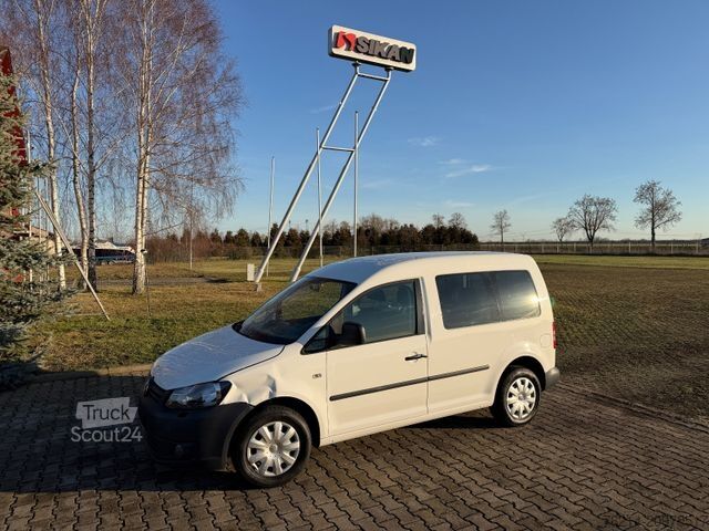 Duba panelată VOLKSWAGEN Caddy 1.6 TDI Tempomat AHK Climatic 5 Sitzer1