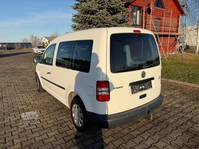 Duba panelată VOLKSWAGEN Caddy 1.6 TDI Tempomat AHK Climatic 5 Sitzer1