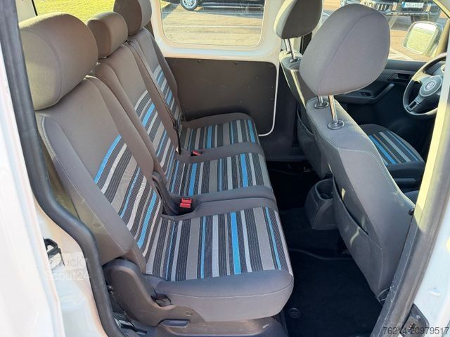 Duba panelată VOLKSWAGEN Caddy 1.6 TDI Tempomat AHK Climatic 5 Sitzer1