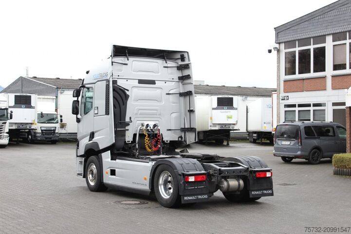 Tracteur routier standard Renault T440   Kühlbox  Alu-Felgen   VollSpoiler   Navi