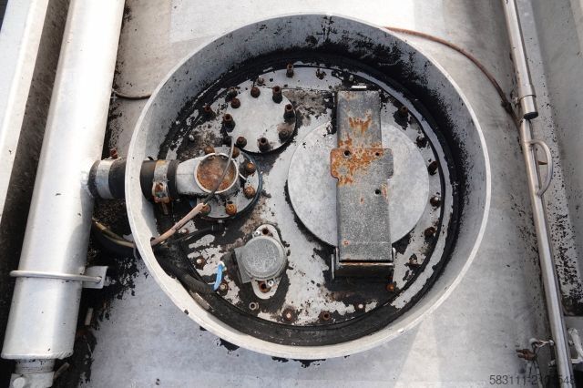 Tanker yarı römork LAG CYSTERNA DO PALIWA / 36200 L / 4 KOMORY