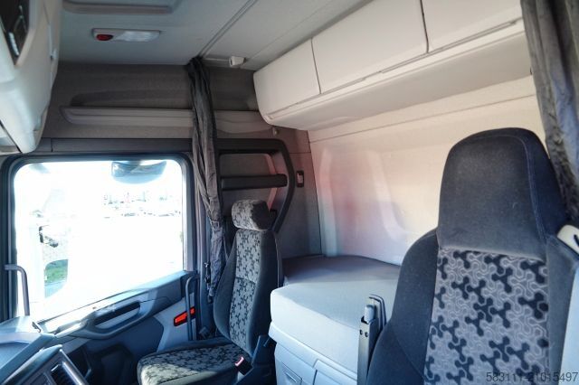 Standard nyergesvontató SCANIA R 450 / RETARDER  / NISKA KABINA / PO KONTRAKCI