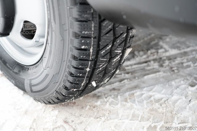 Koelwagen met geïsoleerde laadbak IVECO DAILY 50-180 /  IZOTERMA  / KONTENER  5,5 M / WI