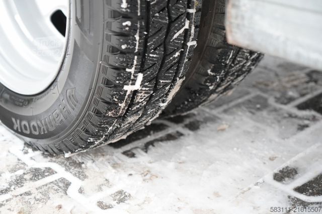 Koelwagen met geïsoleerde laadbak IVECO DAILY 50-180 /  IZOTERMA  / KONTENER  5,5 M / WI