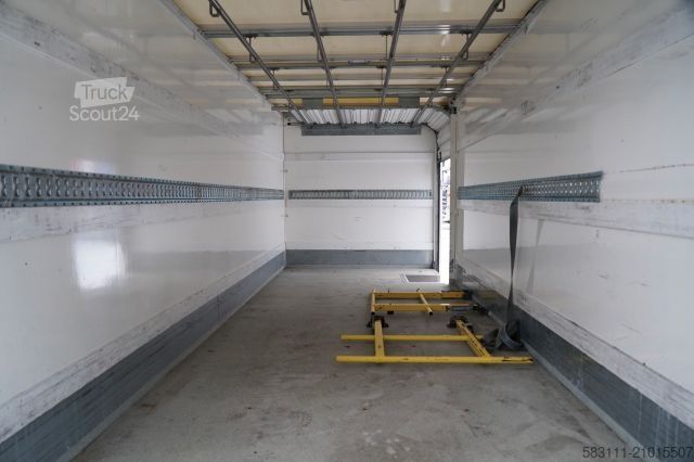 Koelwagen met geïsoleerde laadbak IVECO DAILY 50-180 /  IZOTERMA  / KONTENER  5,5 M / WI