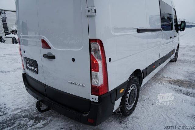 Bestelwagen RENAULT MASTER / BLASZAK / FURGON / BRYGADÓWKA 7 MIEJSC