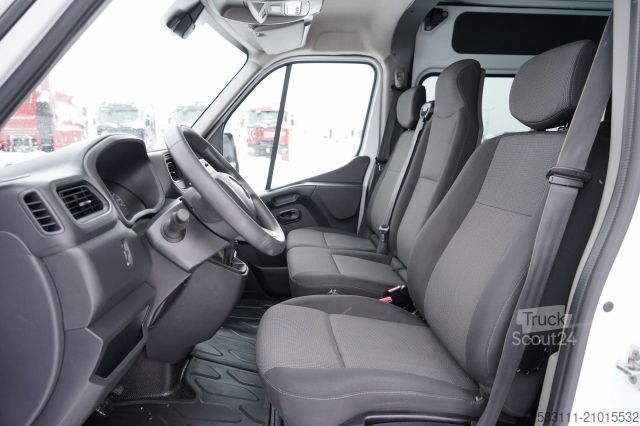 Bestelwagen RENAULT MASTER / BLASZAK / FURGON / BRYGADÓWKA 7 MIEJSC