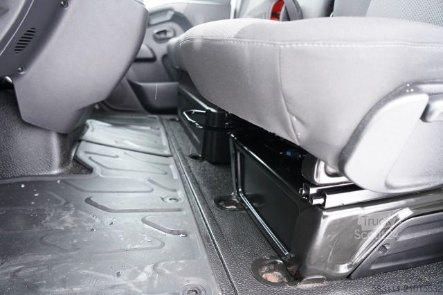 Bestelwagen RENAULT MASTER / BLASZAK / FURGON / BRYGADÓWKA 7 MIEJSC