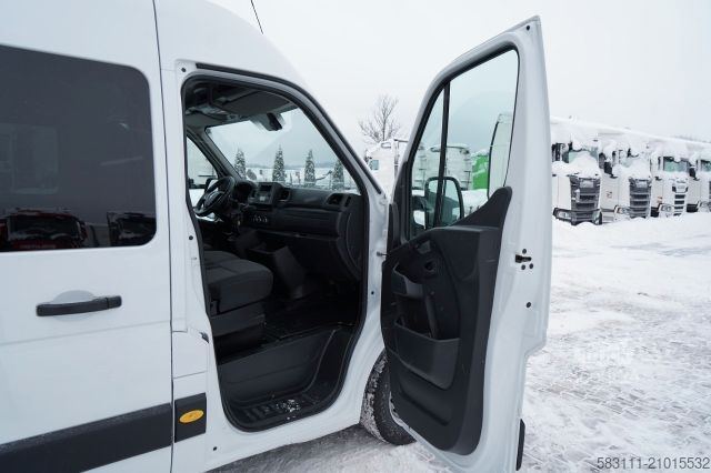 Bestelwagen RENAULT MASTER / BLASZAK / FURGON / BRYGADÓWKA 7 MIEJSC