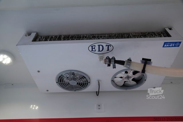 Koelwagen met geïsoleerde laadbak FIAT DUCATO / CH?ODNIA / MUTLITEMPERATURA / 2X AGREGA