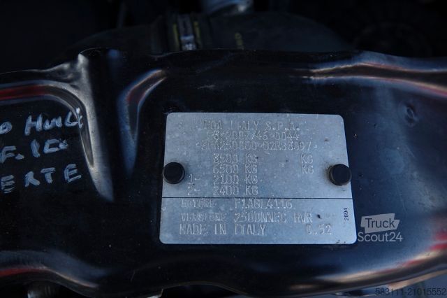 Koelwagen met geïsoleerde laadbak FIAT DUCATO / CH?ODNIA / MUTLITEMPERATURA / 2X AGREGA