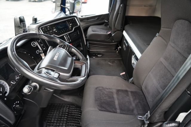 Standaard trekker IVECO S-WAY / 460 / RETARDER /  LNG / 