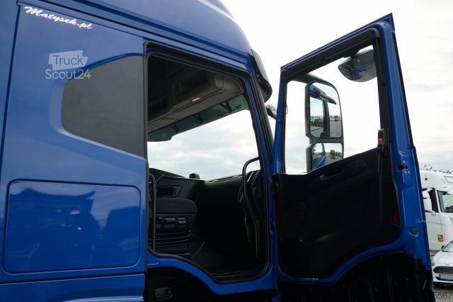 Standaard trekker IVECO S-WAY / 460 / RETARDER /  LNG / 