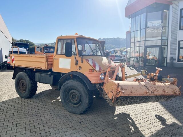 Unimog Unimog U84 406 4x4 U84 406 4x4, Kommunalhydraulik, Zapfwelle vorn & hinten, EX-Kommune