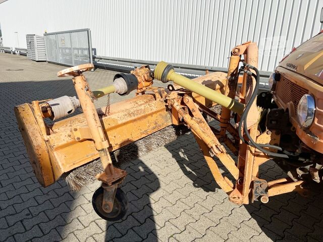 Unimog Unimog U84 406 4x4 U84 406 4x4, Kommunalhydraulik, Zapfwelle vorn & hinten, EX-Kommune