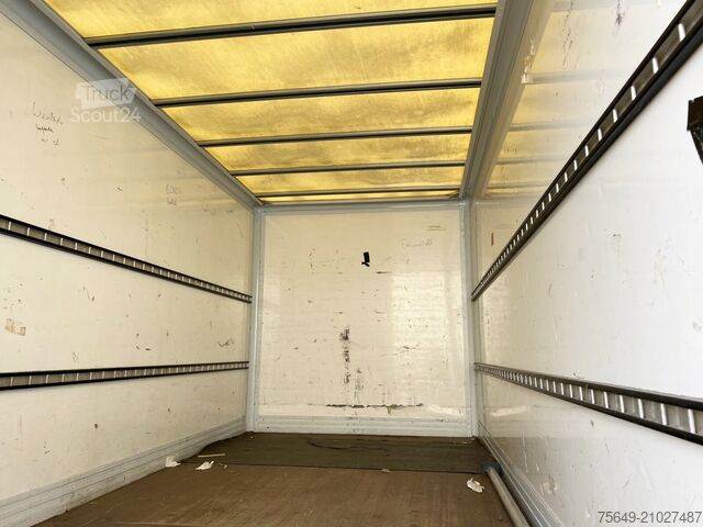 Fourgon tôlé Mercedes-Benz Sprinter 313 CDI 4x2 Sprinter 313 CDI 4x2, 5x Vorhanden!