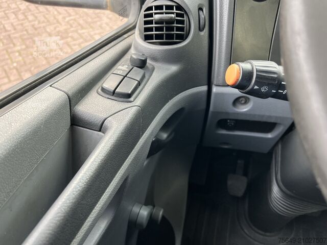 Fourgon tôlé Mercedes-Benz Atego 816 L 4x2 Atego 816 L 4x2 mit LBW, 4x Vorhanden!