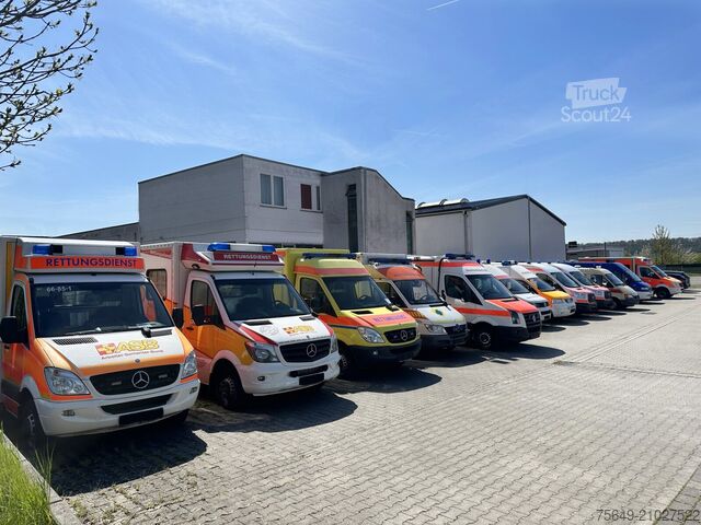Fourgon tôlé Mercedes-Benz Sprinter 515 CDI 4x2 Sprinter 515 CDI 4x2, Rettungswagen, Retarder