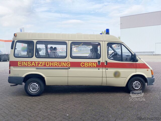 Autobus Ford Transit 2.5 4x2 Transit 2.5 4x2, Personentransporter, 8 Sitze