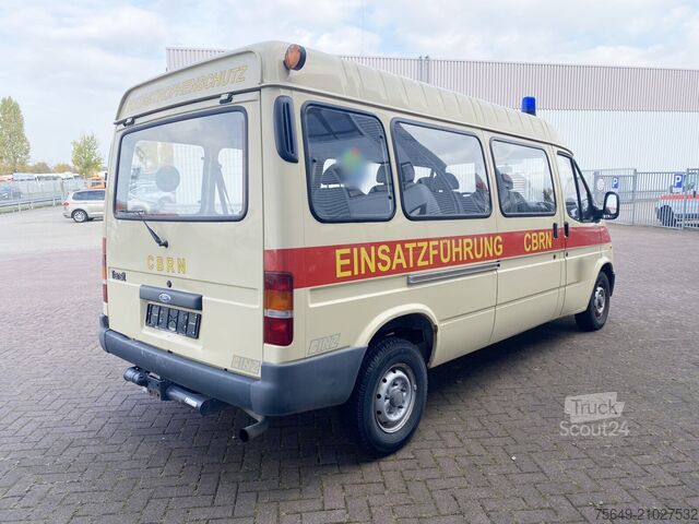 Autobus Ford Transit 2.5 4x2 Transit 2.5 4x2, Personentransporter, 8 Sitze