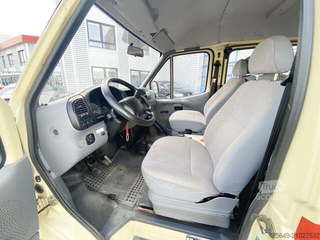 Autobus Ford Transit 2.5 4x2 Transit 2.5 4x2, Personentransporter, 8 Sitze