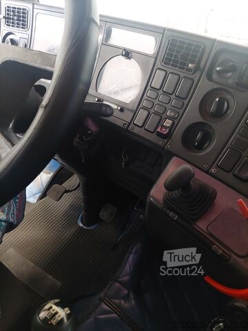 Camion SCANIA 143H 420