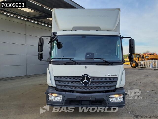 Box body Mercedes Atego 818 4X2 8tonner 1500kg Ladebordwand Autom...