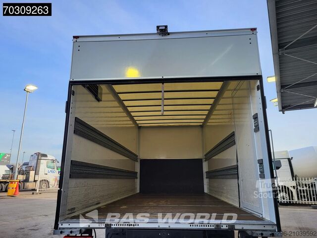 Box body Mercedes Atego 818 4X2 8tonner 1500kg Ladebordwand Autom...