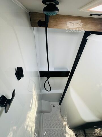 Poluintegrisani kamper WEINSBERG CaraCompact 600 MEG EDITION [PEPPER] MJ 2027 NEU