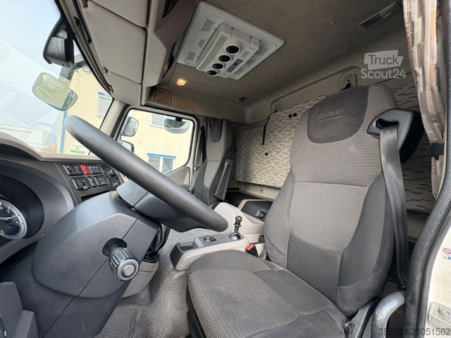 Camion bâché DAF LF 210*E6a*AHK*Standklima*1-Liege*