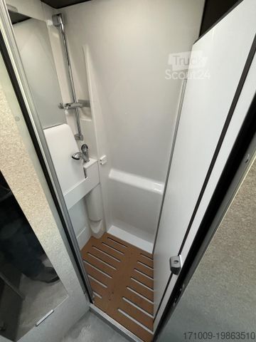 Autocaravana HYMER/ERIBA Grand Canyon S 700 4x4 Autarkie Winter Premium