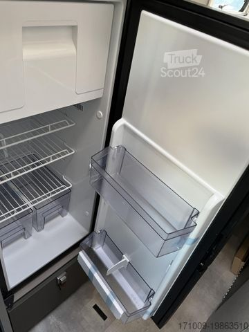 Autocaravana HYMER/ERIBA Grand Canyon S 700 4x4 Autarkie Winter Premium