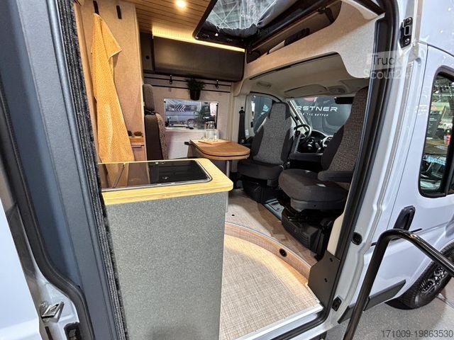 Autocaravana HYMER/ERIBA Redwood 601 Redwood Trail AHK LED Dieselhzg.