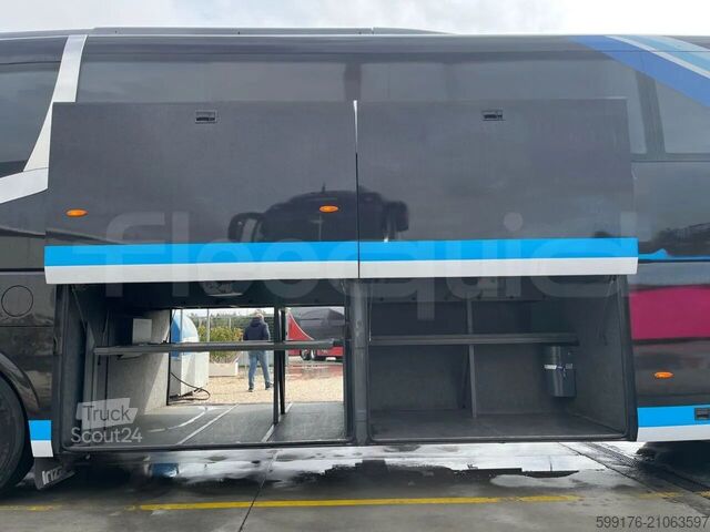 Touring car Irizar i6