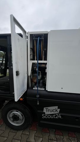 Dostosowany van SCHMIDT Cityjet 3000 Schwemmfahrzeug Wassersprüh Wasser