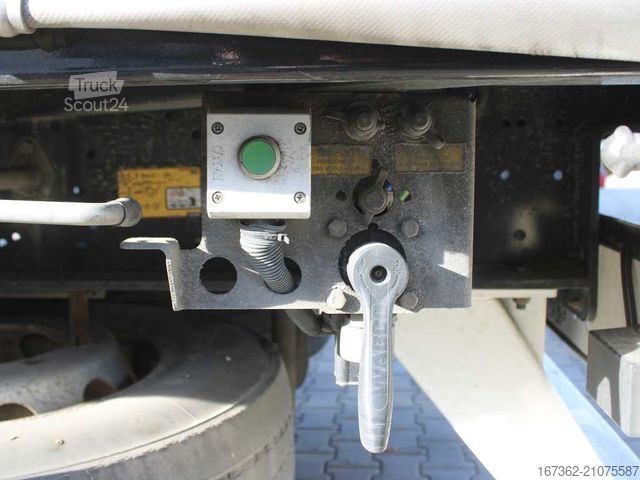 Open semitrailer with tarp KÄSSBOHRER XS, LIFTING AXLE, MULTILOCK