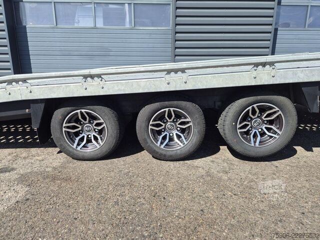 Прицепы с крюковым захватом (roll-off) BRIAN JAMES TTRANSPORTER