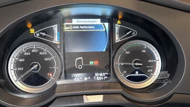 Standard trækkerunit DAF XF530 Super Space Cap, Automatic,