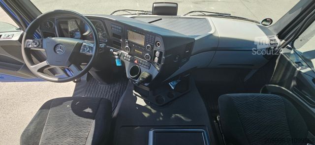 LKW mit Pritsche & Plane MERCEDES-BENZ 1833 Antos, E6, Automatic.